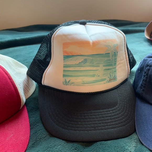 Hat bundle - Picture 4 of 5